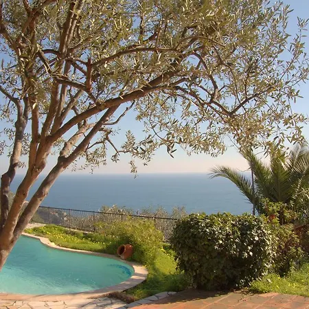 Toscane Overlooking Monte Carlo *